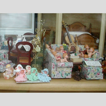 m-mini-dolls